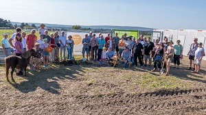erster spatenstich - ca 50 anwesende