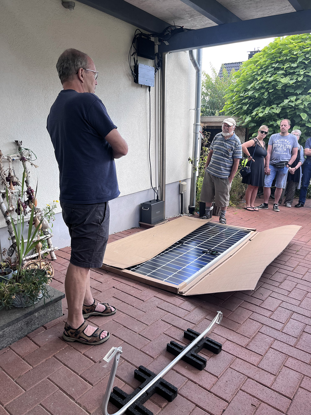 Modul, Wechselrichter, Halterung