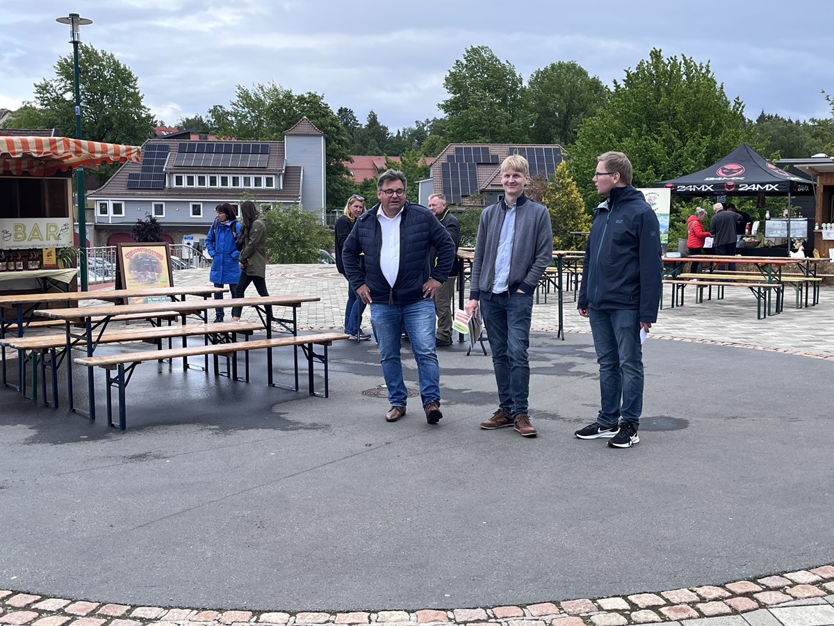 Eröffnung durch Wolfgang Langer, Frederick Banse und Nikolaus Roleff